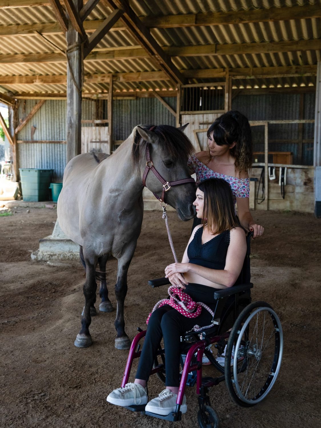Pauline Martinez Séance d’équithérapie dans les Hautes-Pyrénées avec Equi'Home